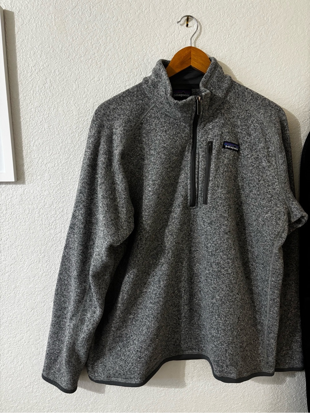 Patagonia Men’s Gray Quarter-Zip Pullover, XL